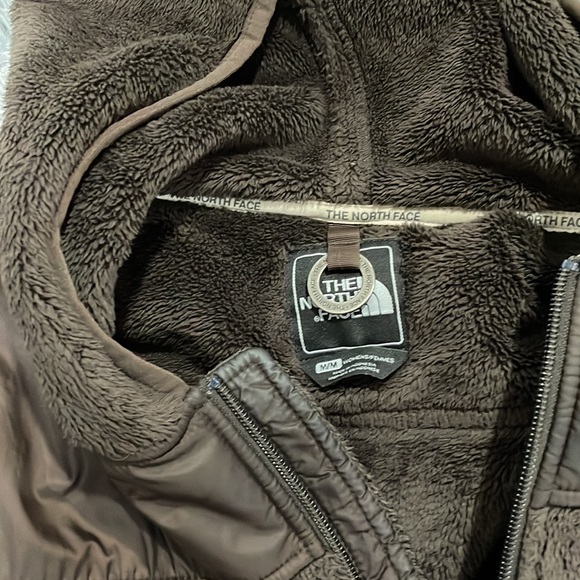 The North Face Oso brown zip-up hoodie. Fuzzy on the inside too! - Picture 5 of 5